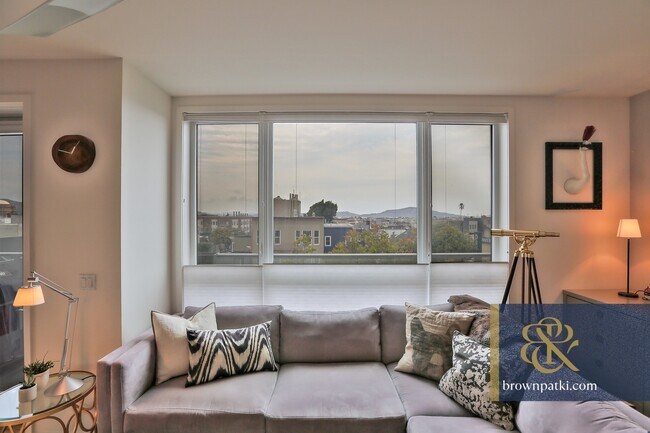 Photo - 3190 Scott St Unit 306I