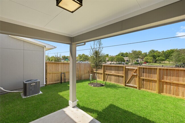 Building Photo - 8117 Danson Ln