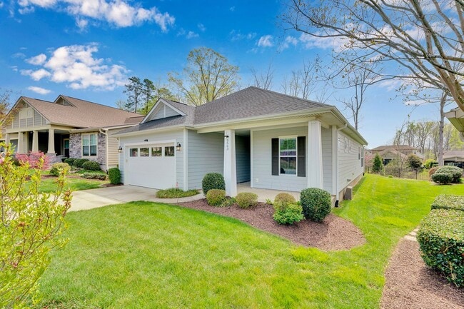 Photo - Light, bright, and move-in ready home in the highly sought-after Trilogy at Lake Norman community...