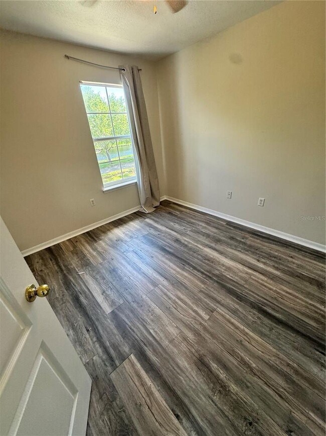 Photo - 2822 Grasmere View Pkwy N