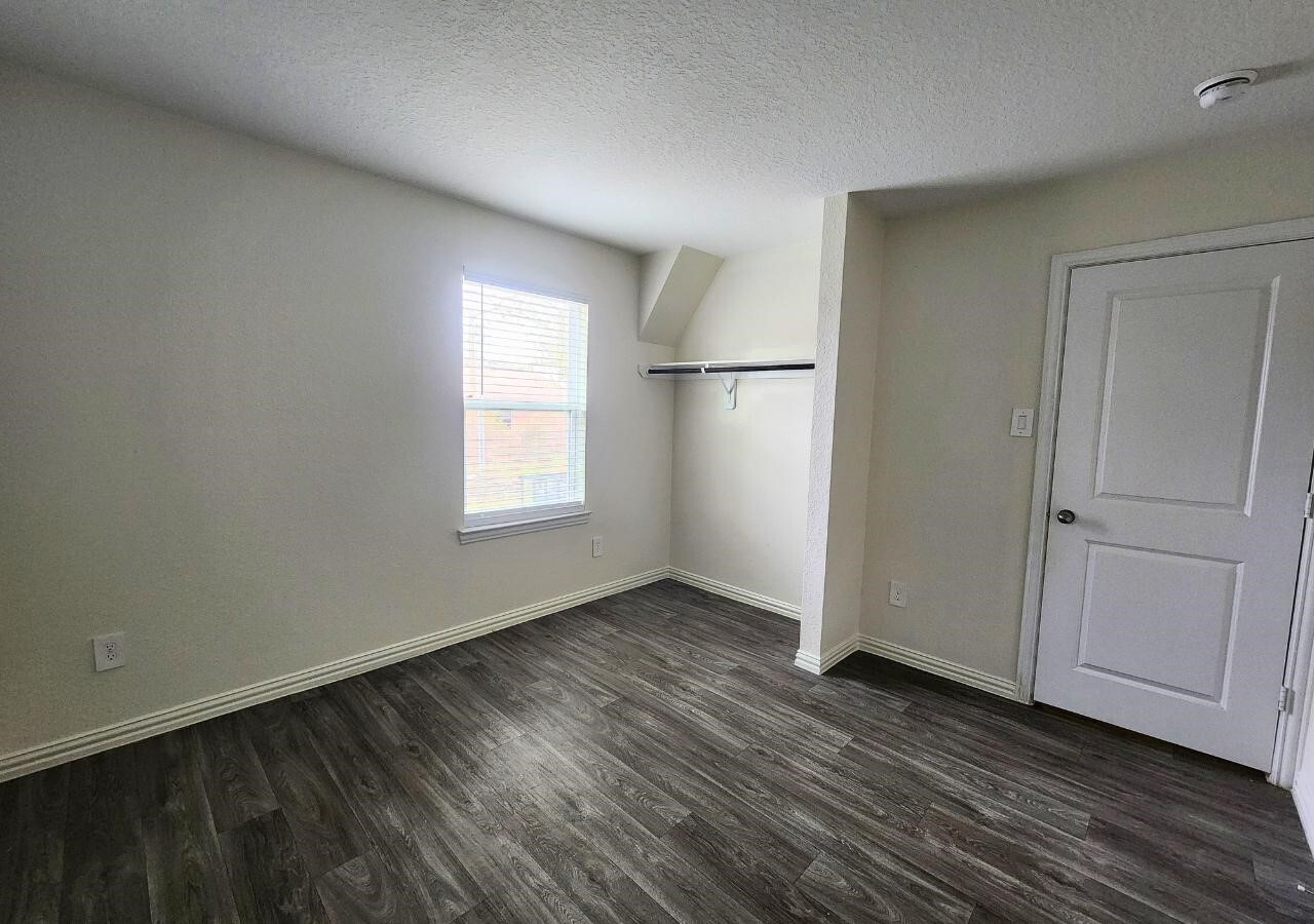 Photo - 9205 Kentshire Dr