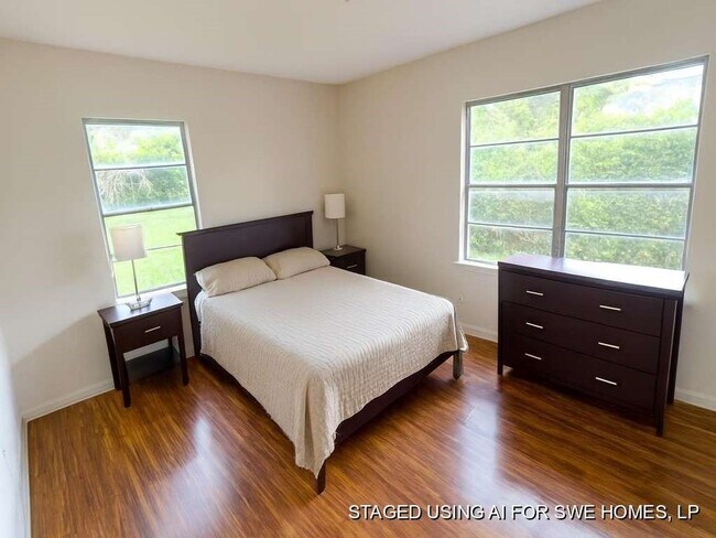 Photo - 5715 Belmark St
