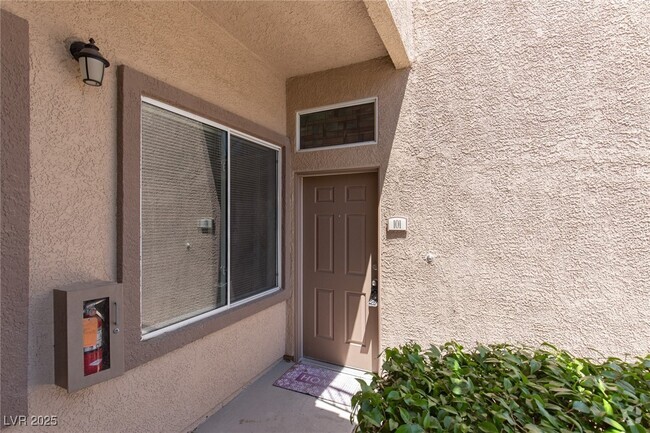Building Photo - 3545 Cactus Shadow St Unit 101 Rental