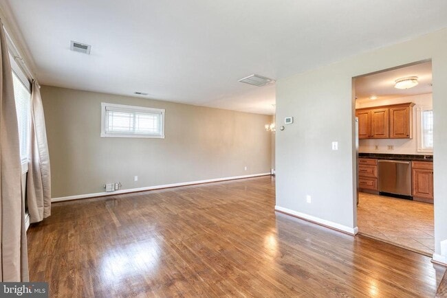 Building Photo - 177 Roland Rd Rental