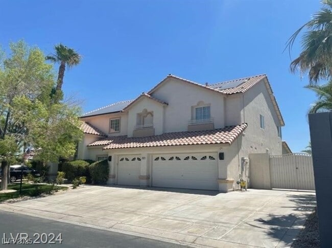 Building Photo - 9724 La Cienega St Rental