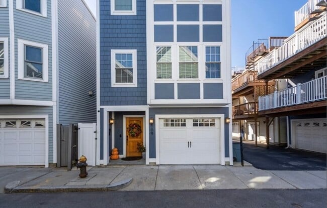 Photo - 109 Tudor St