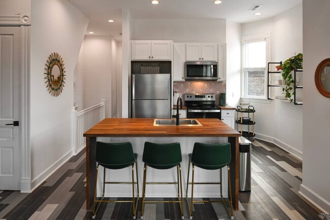 Photo - 2710 Woodburn Ave Unidad SI ID1549782P