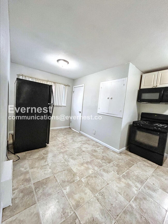 Photo - 5672 Parchester Dr