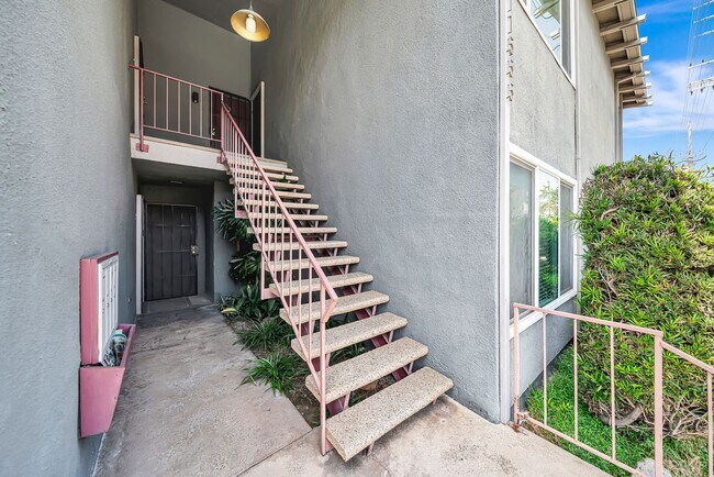 11555 Nebraska Ave Unit 5