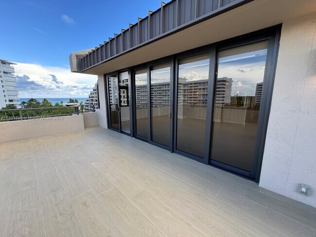 Photo - 251 Crandon Blvd Unit 609