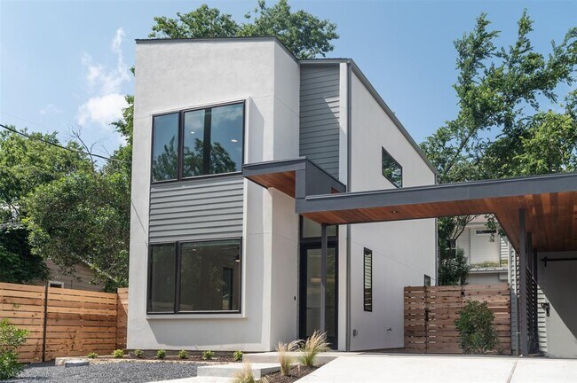 Photo - 2501 S 6th St