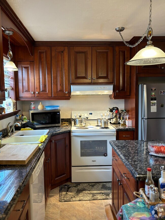 Building Photo - 8726 S 620 E Rental