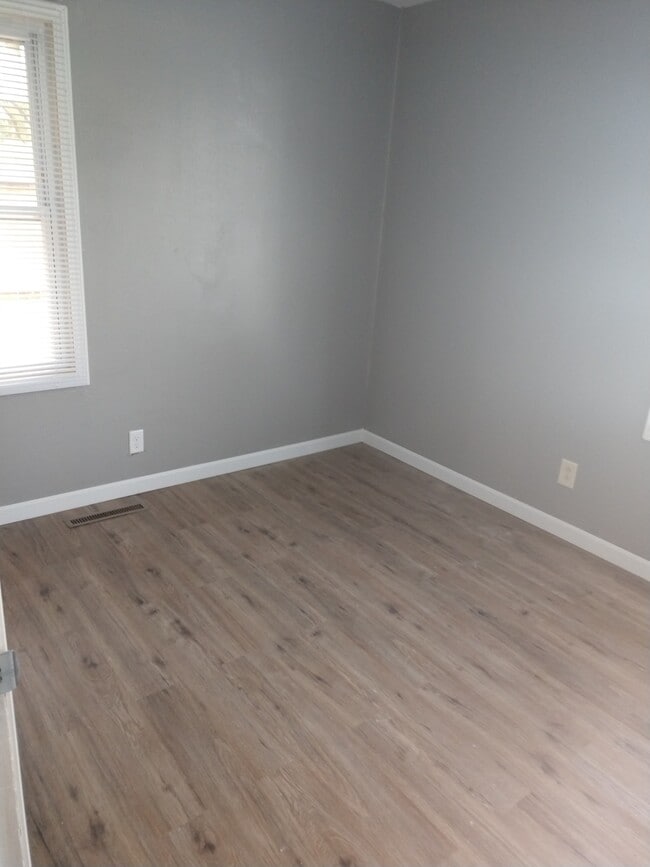 Photo - 1807 Southwood Dr
