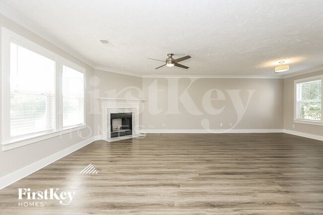 Photo - 6001 Burnett Cir