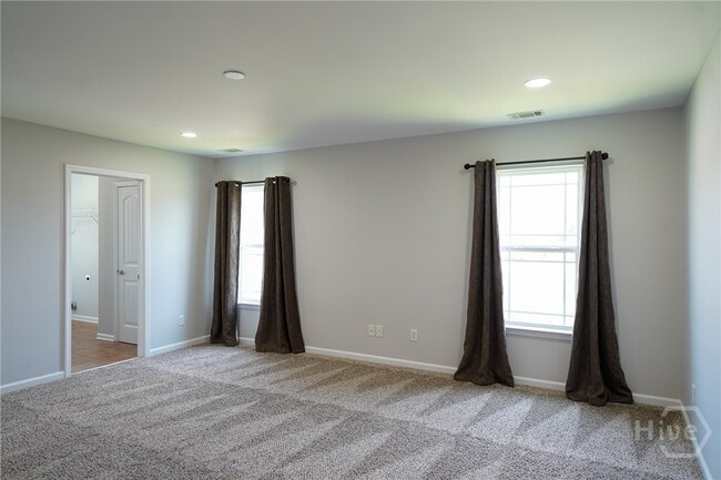 Building Photo - 8 Woods Way Rental