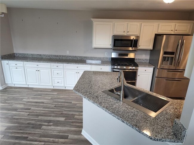 Photo - 156 Stoneforest Dr