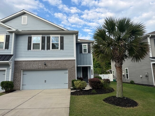 Building Photo - Available July 1st. Beautiful 4 BR/2.5 BA Home in Highly Desirable Park West! Landscaping included!