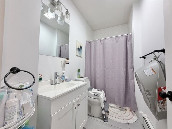 Photo - 38 Woodford St Unit 2