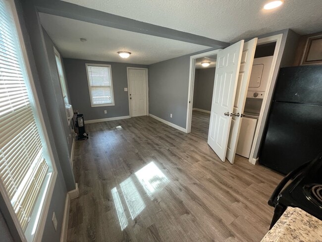 Photo - 1020 W Portage St Townhome
