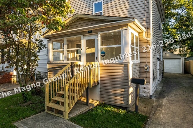 Photo - 312 Upland Ave
