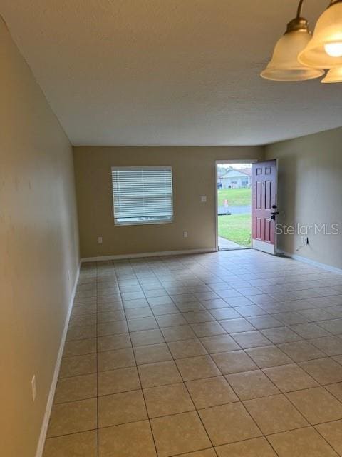 Photo - 665 N Oak Ave