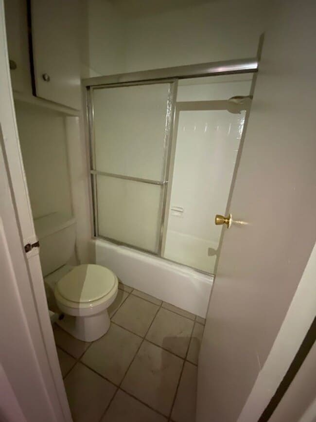 Photo - Remodeled apartments *Hardwood Floors* *Intercom* *Garage parking*