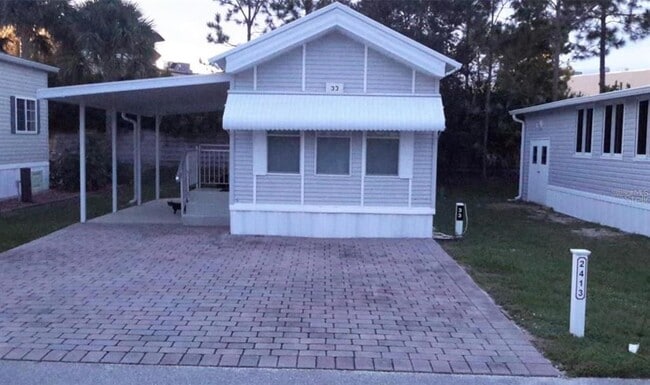 Building Photo - 2413 Limewood Ave