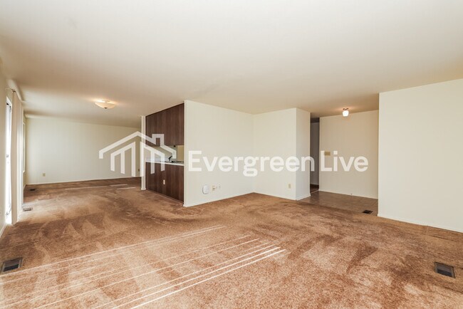 Photo - 5630 Troy Villa Blvd