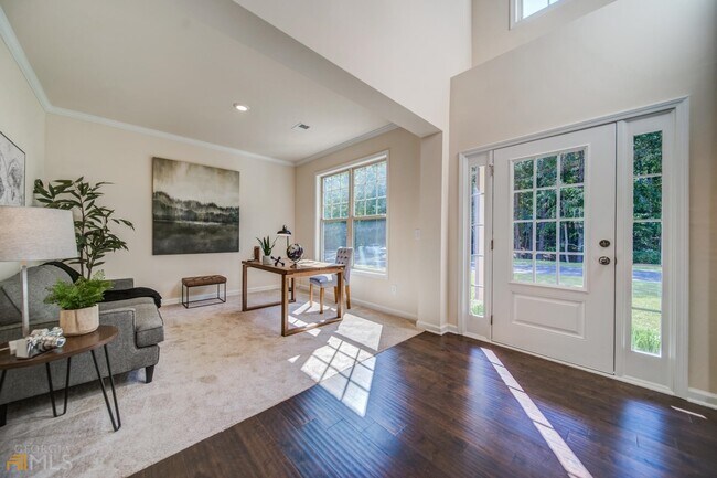 Photo - 3430 S Scales Rd