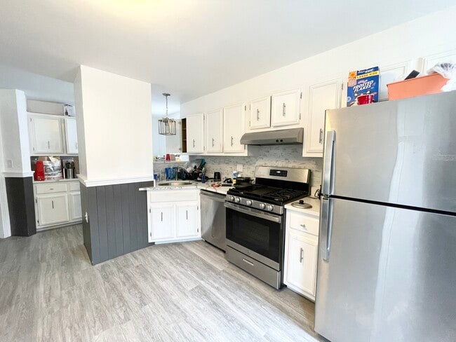 Photo - 31 Falcon St Apartments Unit 2