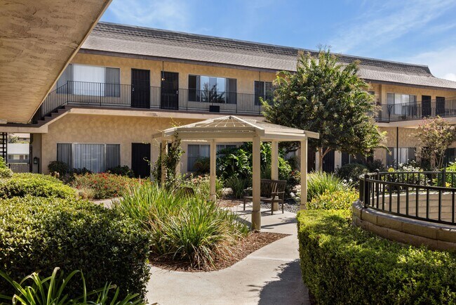 The Oaks Apartments