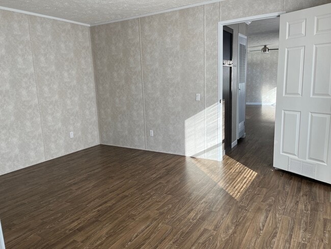 Photo - 85 Nettie Ave