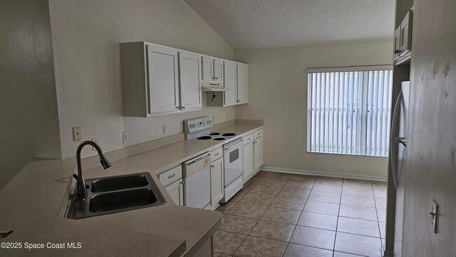 Photo - 2410 Stratford Pointe Dr