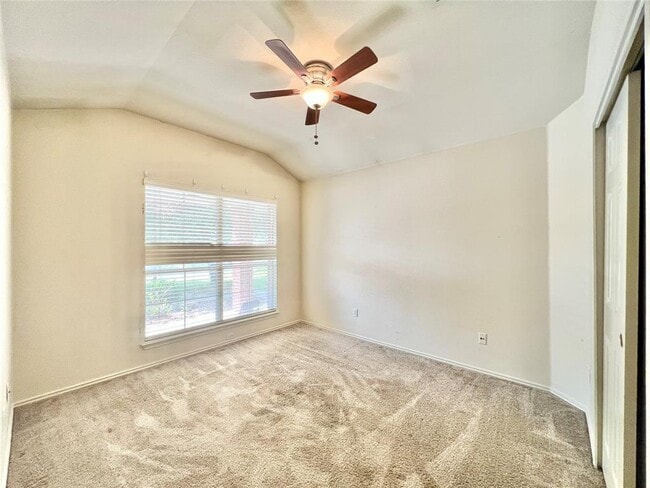 Photo - 2221 Pearson Way