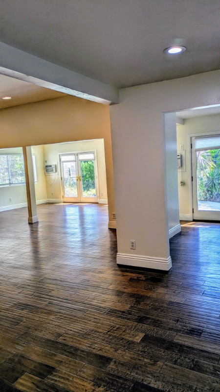 Building Photo - 760 W El Norte Pkwy Rental