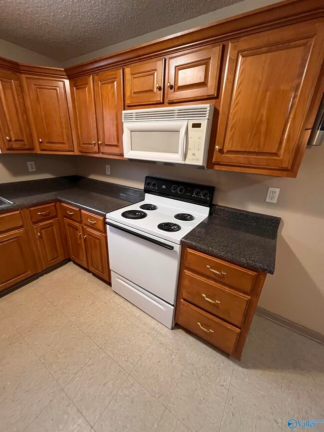 Photo - 5005 Chancellor Square Unit A