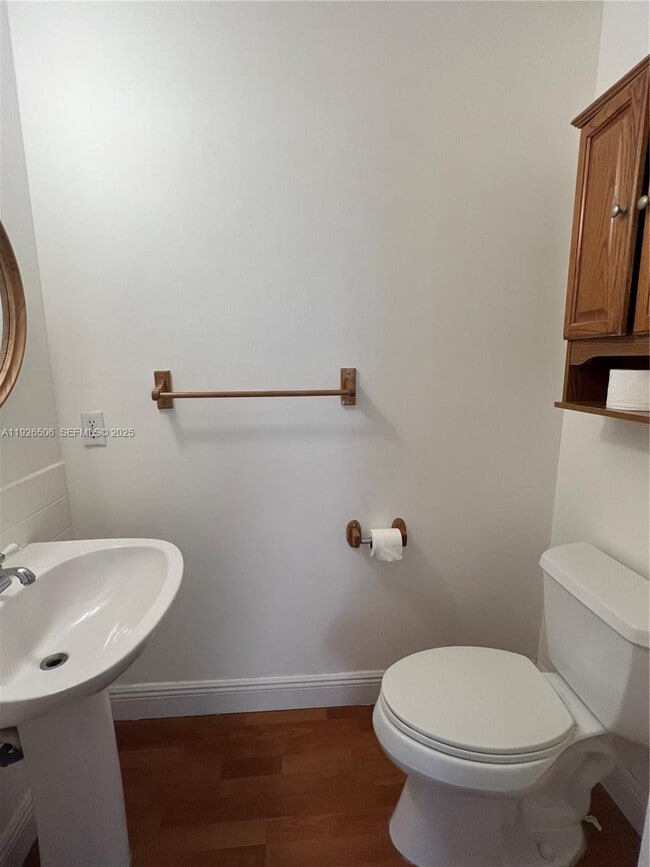 Photo - 11383 Lakeview Dr