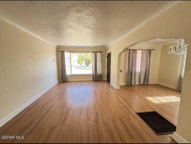 Photo - 1331 Cincinnati Ave