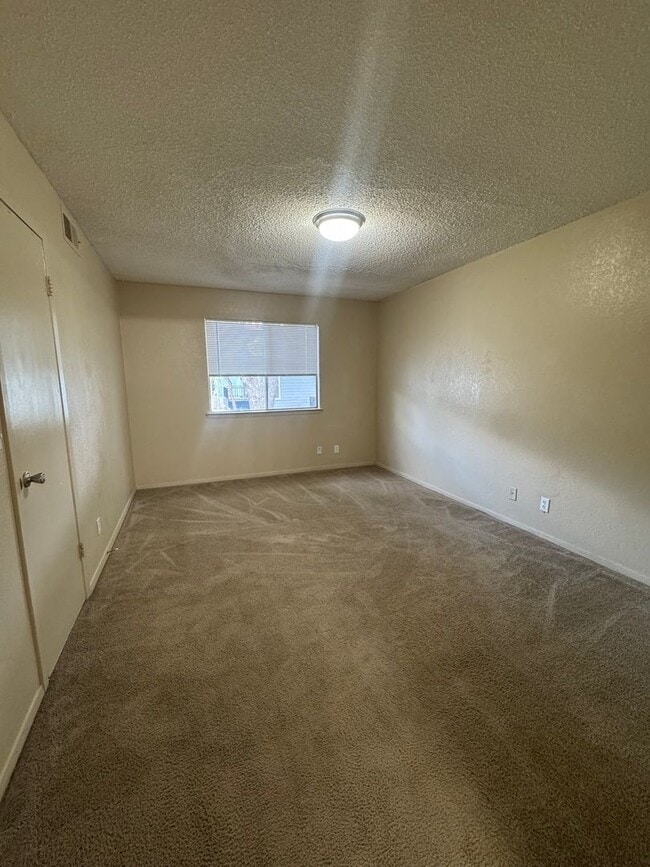 Photo - 2411 E 55th Pl Unit 2411 E. 55th Pl 62