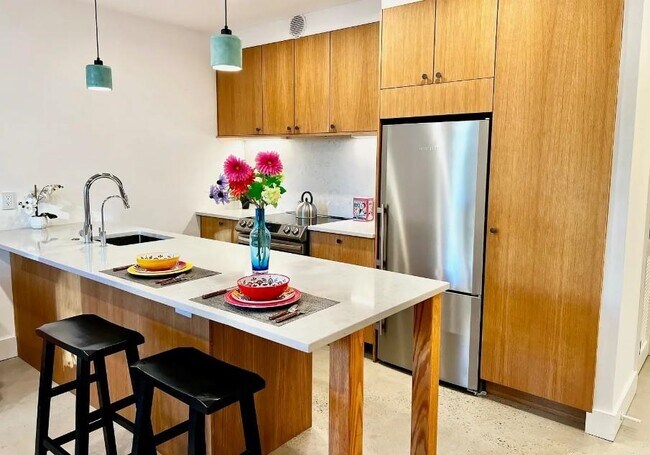 Photo - 71 Booraem Ave Unit Garden Level