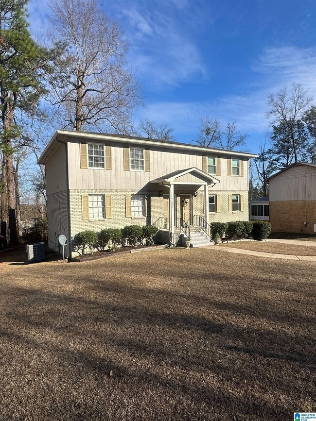 Photo - 839 Linbard Ln