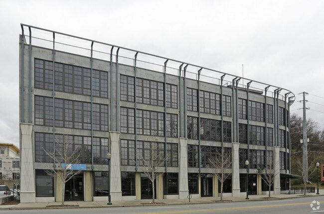 Photo - The Four Seventeen At Frazier