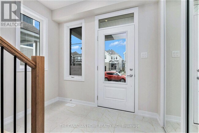 Photo - 73 Hackamore Cres