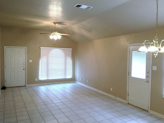 Photo - 2 Bedroom | 2 Bath Duplex Off Clear Creek – Killeen, TX