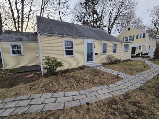 Photo - 5 Hillside Ave Unit 5A Hillside Ave