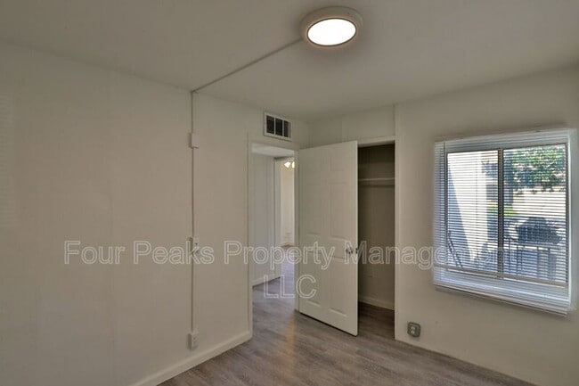 Photo - 102 E Hatcher Rd