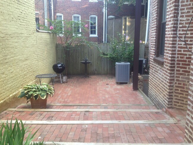 Photo - Shabbar-329 E St Unit Shabbar-1