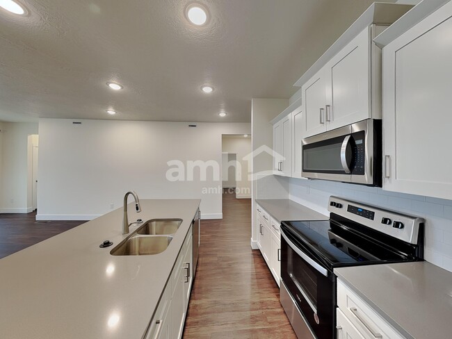 Photo - 3100 N Vigo Ave