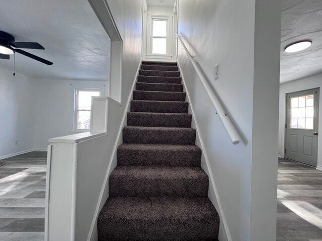 Photo - 866 Miller Ave