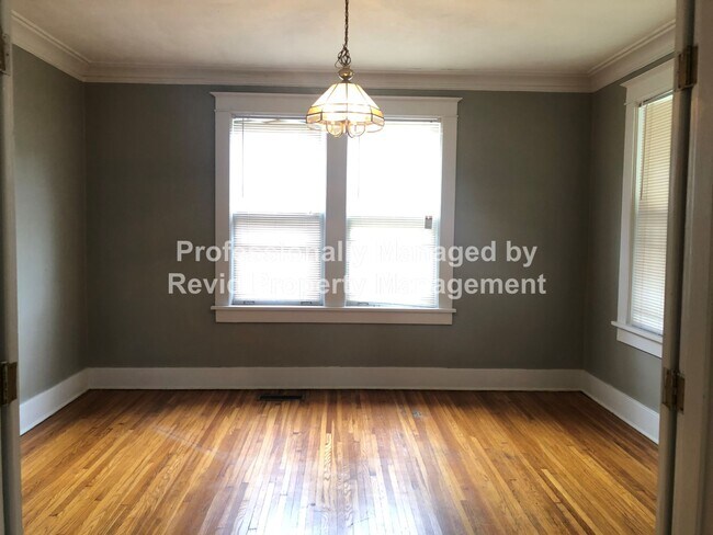 Photo - Large 3 bedroom duplex i Midtown!